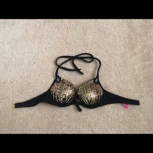 Super sexy, push-up bikini top!